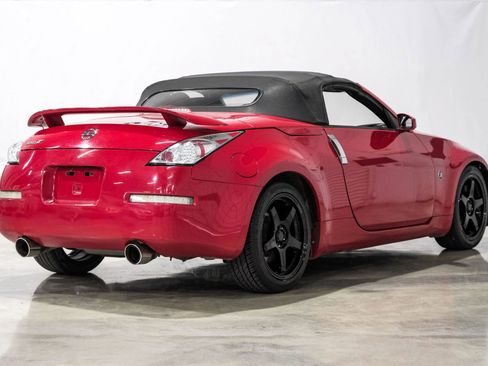 Used 2006 Nissan 350Z Enthusiast image 7