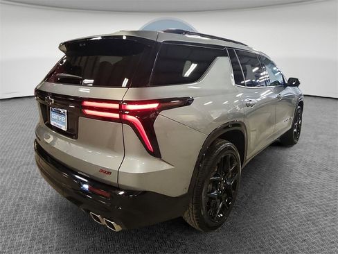 Certified 2024 Chevrolet Traverse RS w/ LPO, Floor Liner Package image 3