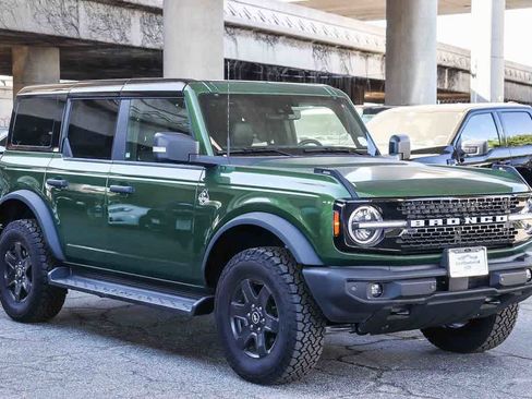 New 2025 Ford Bronco Outer Banks AWD/4WD image 4