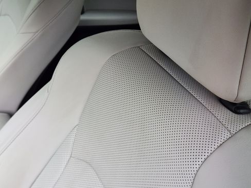 Certified 2022 Lexus RX 350 FWD w/ Premium Package image 8