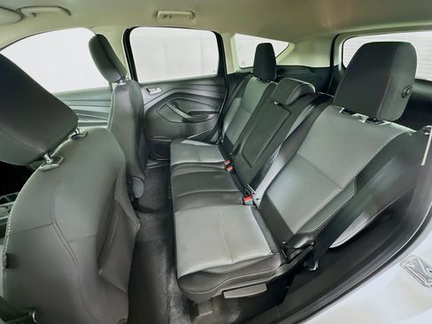 Used 2018 Ford Escape SE image 25