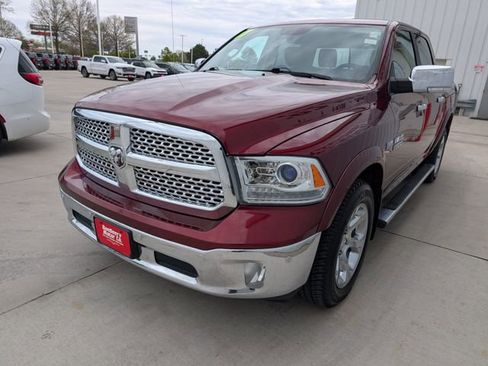 Used 2017 RAM 1500 Laramie w/ Convenience Group AWD/4WD image 44