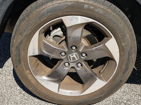 Used 2018 Honda HR-V EX image 11