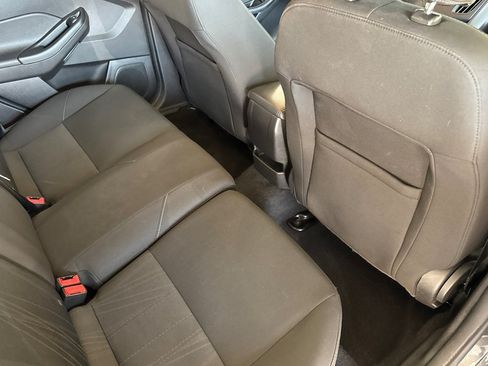 Used 2017 Ford Focus SE FWD image 29