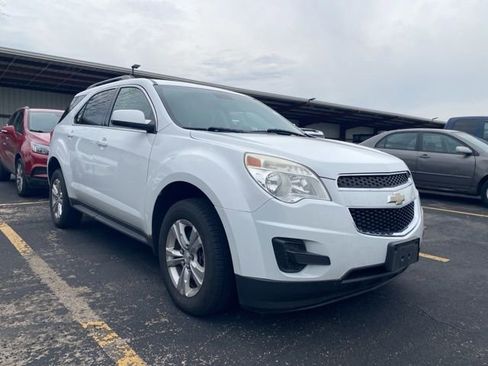 Used 2014 Chevrolet Equinox LT w/ Driver Convenience Package image 2