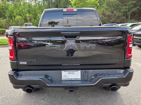Used 2025 RAM 1500 Big Horn AWD/4WD image 5