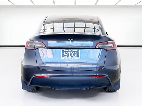 Used 2024 Tesla Model Y Long Range image 5