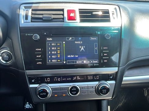 Used 2017 Subaru Outback 2.5i Limited image 16