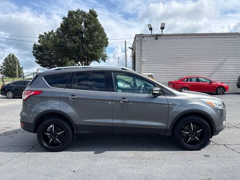 Used 2014 Ford Escape Titanium w/ Equipment Group 401A AWD/4WD image 5