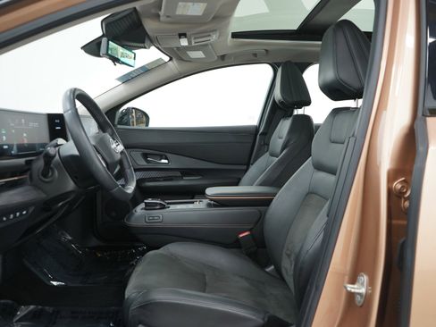 Used 2023 Nissan Ariya FWD image 27