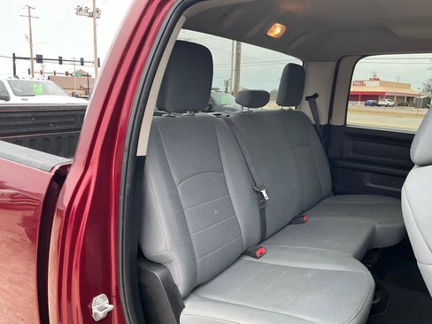 Used 2017 RAM 2500 Tradesman w/ Chrome Appearance Group image 19