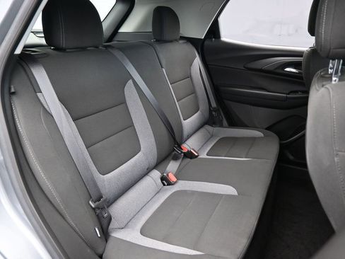 Used 2023 Chevrolet TrailBlazer LS FWD image 41