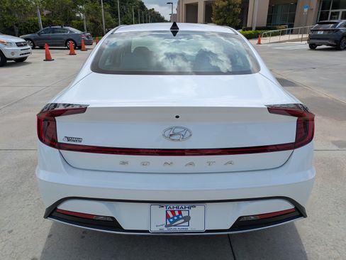 Used 2021 Hyundai Sonata SE FWD image 3