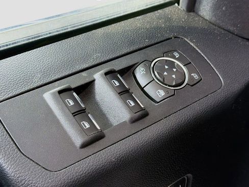 Used 2019 Ford F150 Platinum w/ Equipment Group 701A Luxury image 22