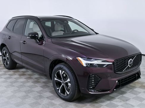 New 2026 Volvo XC60 B5 Core w/ Climate Package AWD/4WD image 25