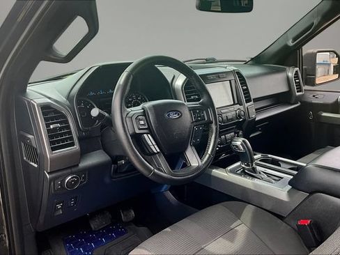 Used 2017 Ford F150 XLT w/ Equipment Group 302A Luxury AWD/4WD image 18