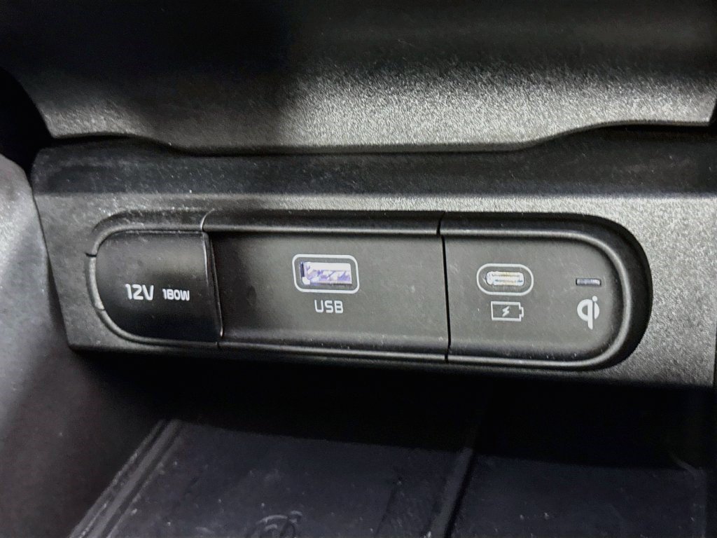 Used 2024 Kia Telluride EX w/ EX Captain's Chair Package FWD image 40
