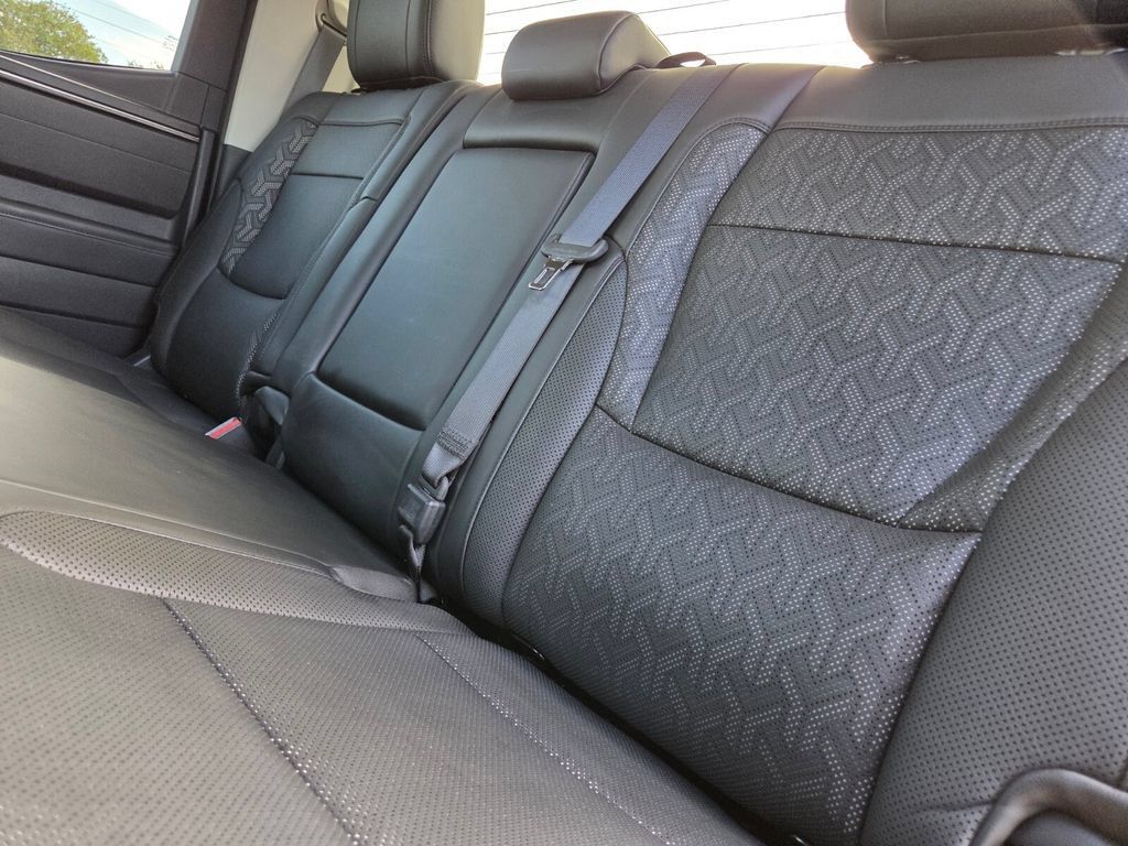 Used 2022 Toyota Tundra SR5 w/ SR5 Premium Package RWD image 22