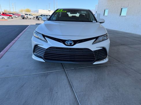 Used 2023 Toyota Camry XLE w/ Navigation Package image 8