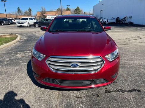 Used 2015 Ford Taurus SEL w/ Equipment Group 201A FWD image 2