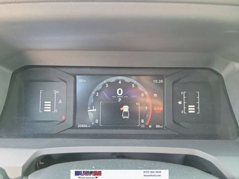 Used 2025 Toyota Tacoma SR5 AWD/4WD image 23
