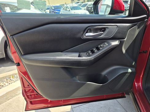 Used 2026 Nissan Rogue SV AWD/4WD image 14