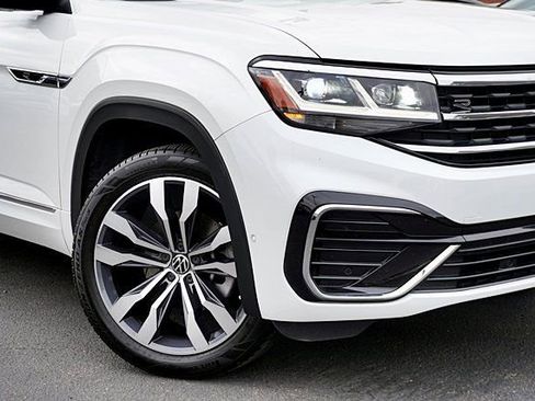 Used 2023 Volkswagen Atlas SEL Premium AWD/4WD image 4