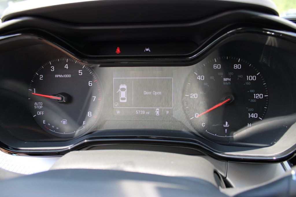 Certified 2025 Chevrolet Trax LS FWD image 19
