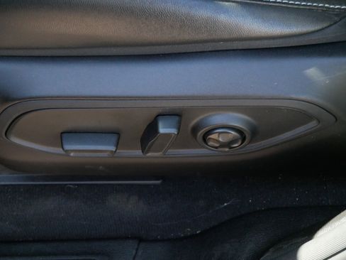 Used 2023 Jeep Grand Cherokee Limited w/ Black Appearance Package image 20