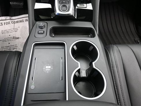 Used 2025 Acura MDX SH-AWD image 18