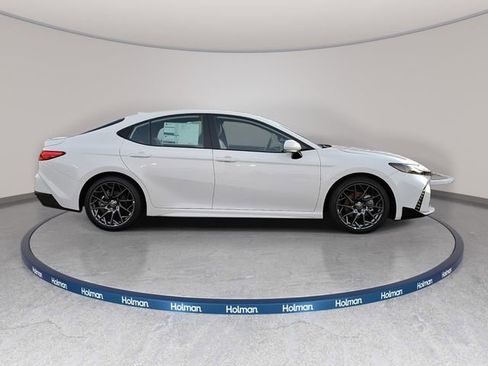New 2026 Toyota Camry SE FWD image 3