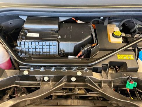 Used 2024 Audi Q4 e-tron Prestige w/ Black Optic Package image 41