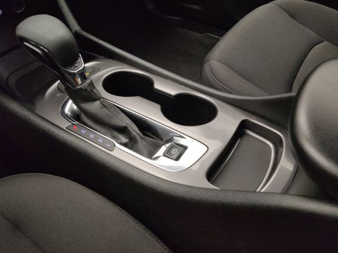 Used 2025 Chevrolet Malibu LS FWD image 26