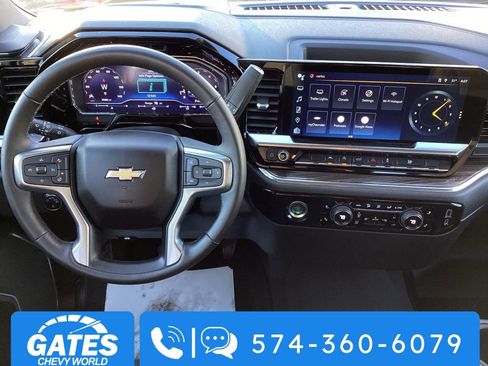 Used 2023 Chevrolet Silverado 1500 LT image 16