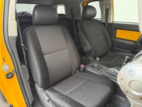 Used 2007 Toyota FJ Cruiser 2WD image 14