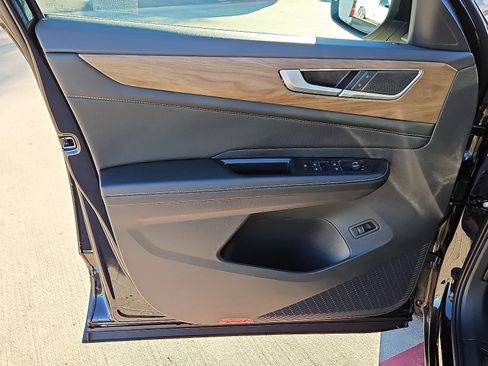 New 2026 Volkswagen Atlas SE image 14