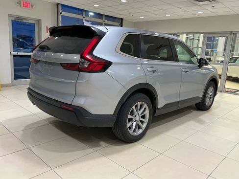 Used 2023 Honda CR-V EX image 4