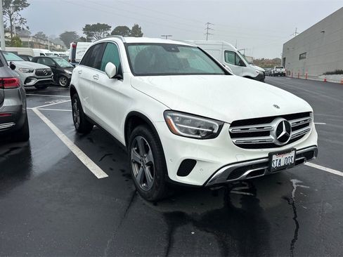 Certified 2022 Mercedes-Benz GLC 300 4MATIC image 2