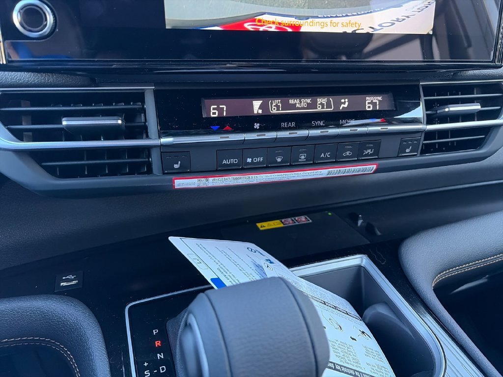 New 2026 Toyota Sienna XLE Woodland Edition AWD/4WD image 24