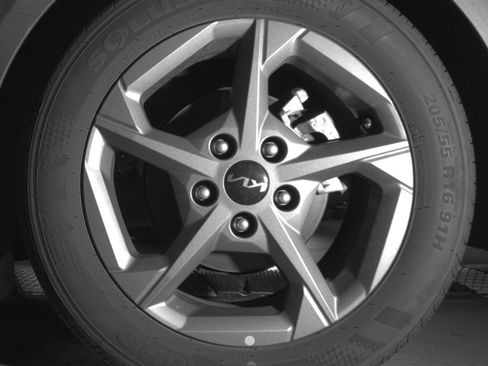 Used 2025 Kia K4 FWD image 14