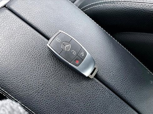 Certified 2021 Mercedes-Benz C 300 4MATIC Sedan image 38