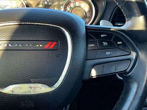 Used 2018 Dodge Challenger SXT image 20