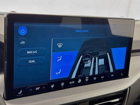 New 2025 Ford Escape PHEV FWD w/ PHEV Premium Package image 17