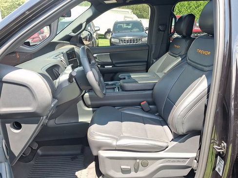Used 2025 Ford Expedition Tremor AWD/4WD image 11