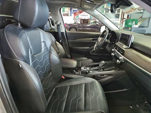 Used 2022 Kia Telluride SX w/ SX Prestige Package AWD/4WD image 17