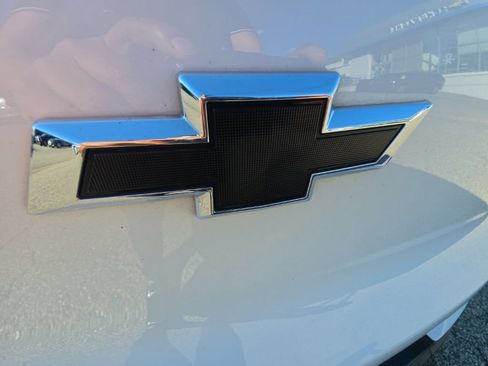 Used 2023 Chevrolet TrailBlazer RS w/ Convenience Package FWD image 34
