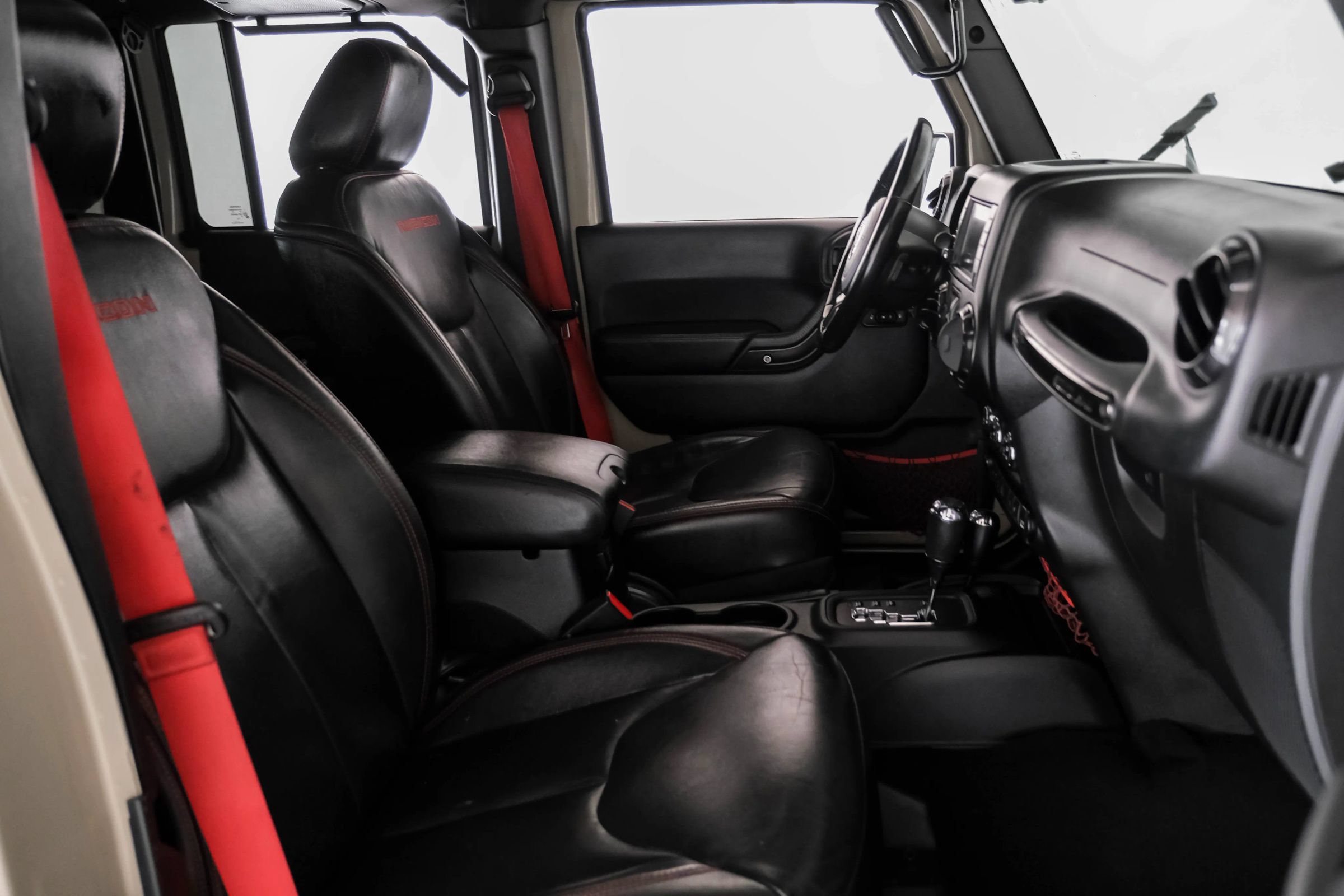 Used 2017 Jeep Wrangler Unlimited Rubicon AWD/4WD image 29