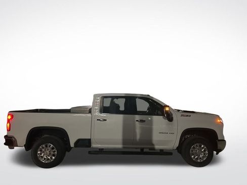 Used 2024 Chevrolet Silverado 3500 LTZ w/ LTZ Plus Package image 38