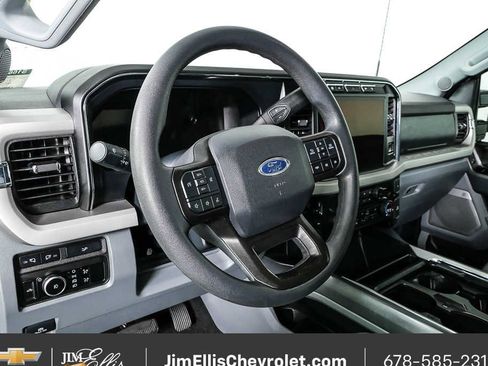 Used 2024 Ford F250 XLT w/ XLT Premium Package AWD/4WD image 4