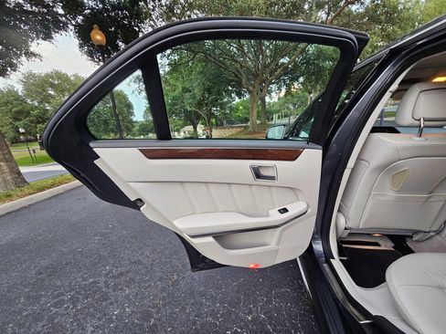 Used 2016 Mercedes-Benz E 350 Sedan image 35